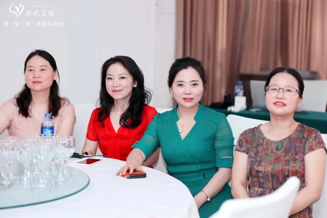 名媛紀要丨3+1新產品系統發布會暨九寨之旅,完美收官 名媛紀要丨3+1新產品系統發布會暨九寨之旅,完美收官